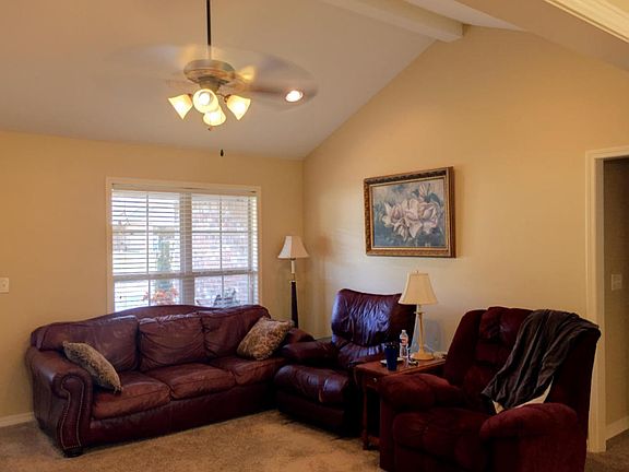 5th image of 265 Lost Orchard Dr