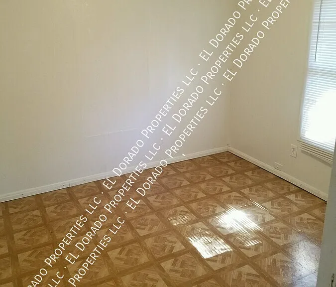 1010 E Sligh Ave — Photo 10
