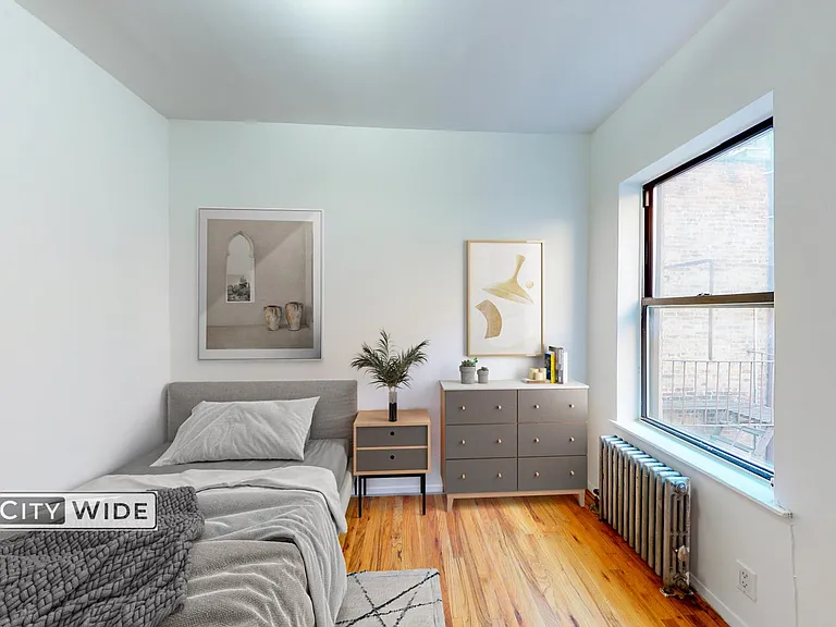 411 E 70th St #5C — Photo 4