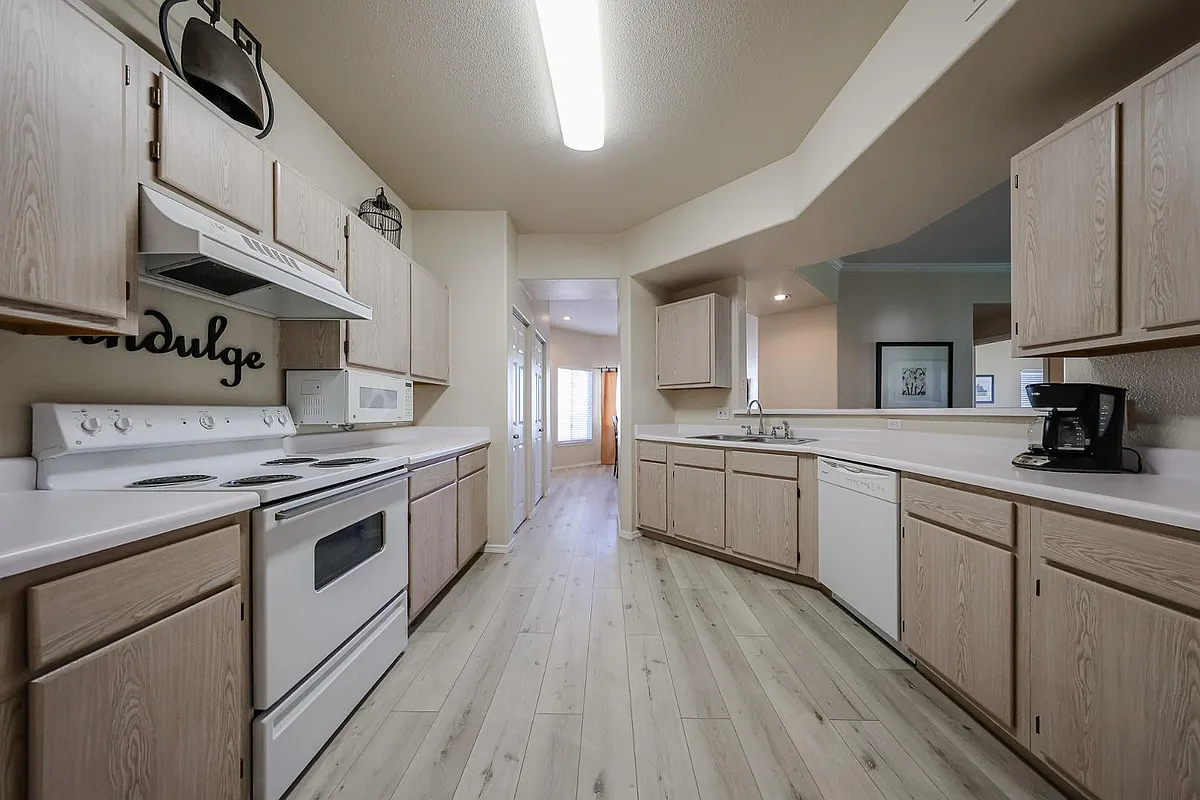 Building Photo - 3236 E Chandler Blvd #1069