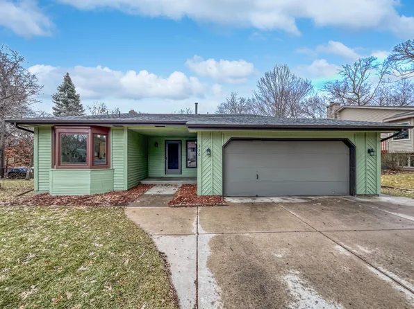 356 Forest Dr, Circle Pines, MN 55014
