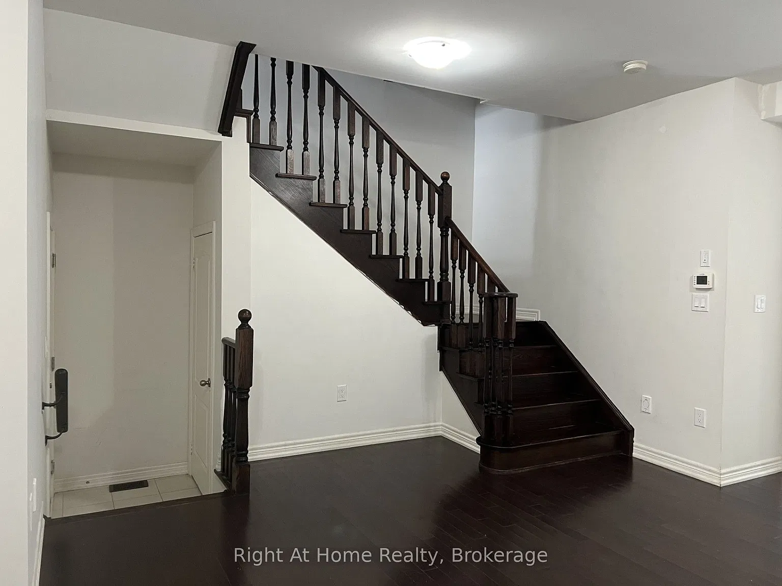 4 bed, $4,000 — Photo 4