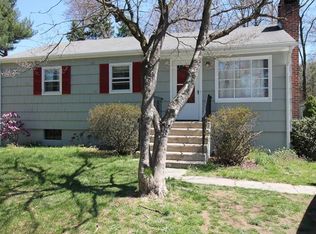 22 Theodore Ln, Norwalk, CT 06851