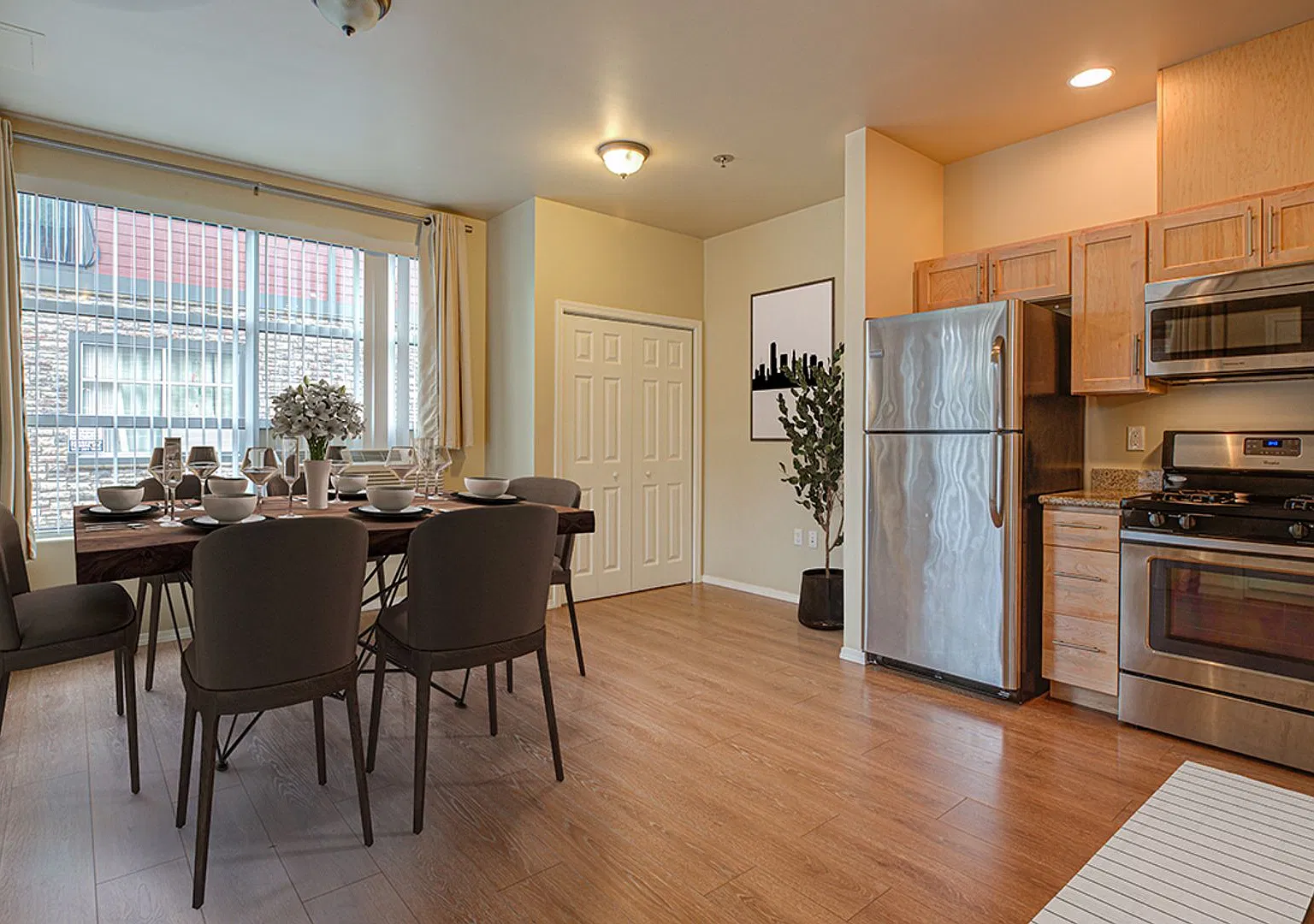 #144 TABOR POINTE APARTMENTS — Photo 4