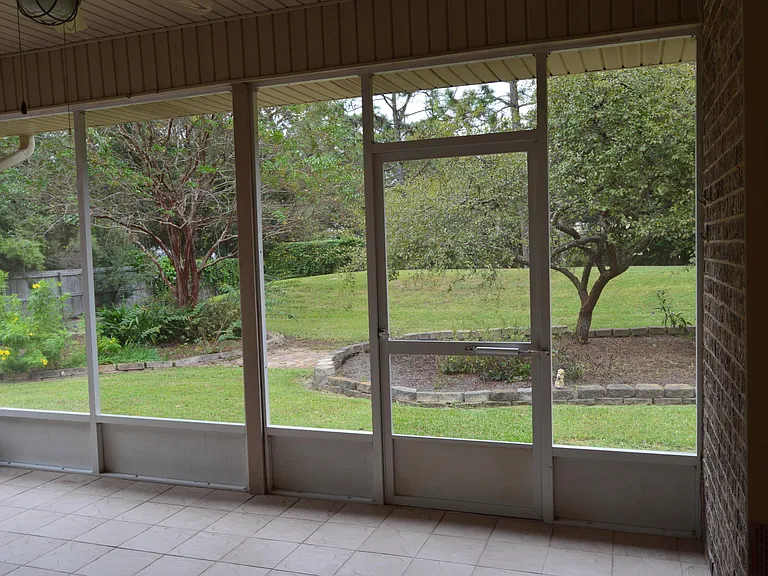 1866 Sunrise Dr — Photo 24
