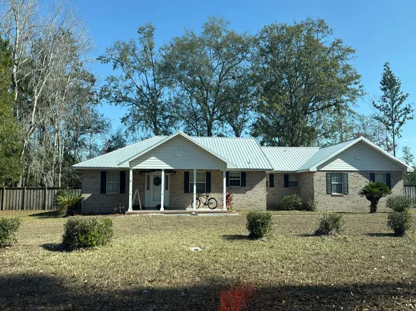 1217 Pine Cir, Macclenny, FL 32063