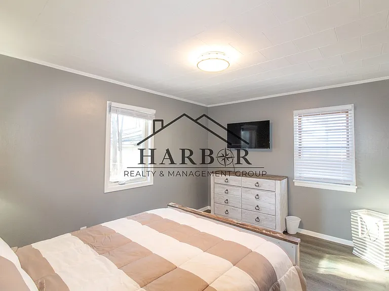 5th Avenue SE Duplex — Photo 21