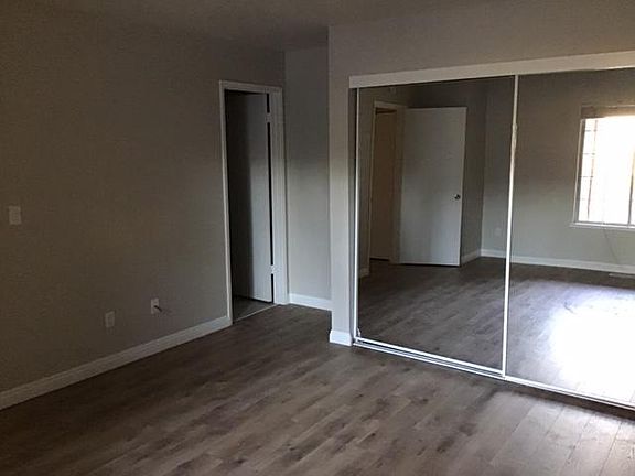4th image of 628 Draco Dr