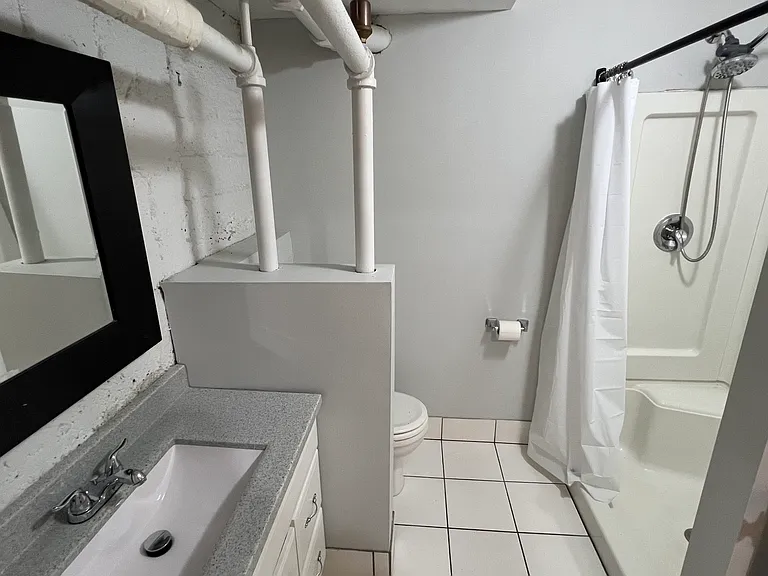 161 Prospect Ave NE #B — Photo 15