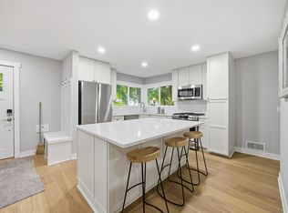 2931 Chowen Ave N, Robbinsdale, MN 55422