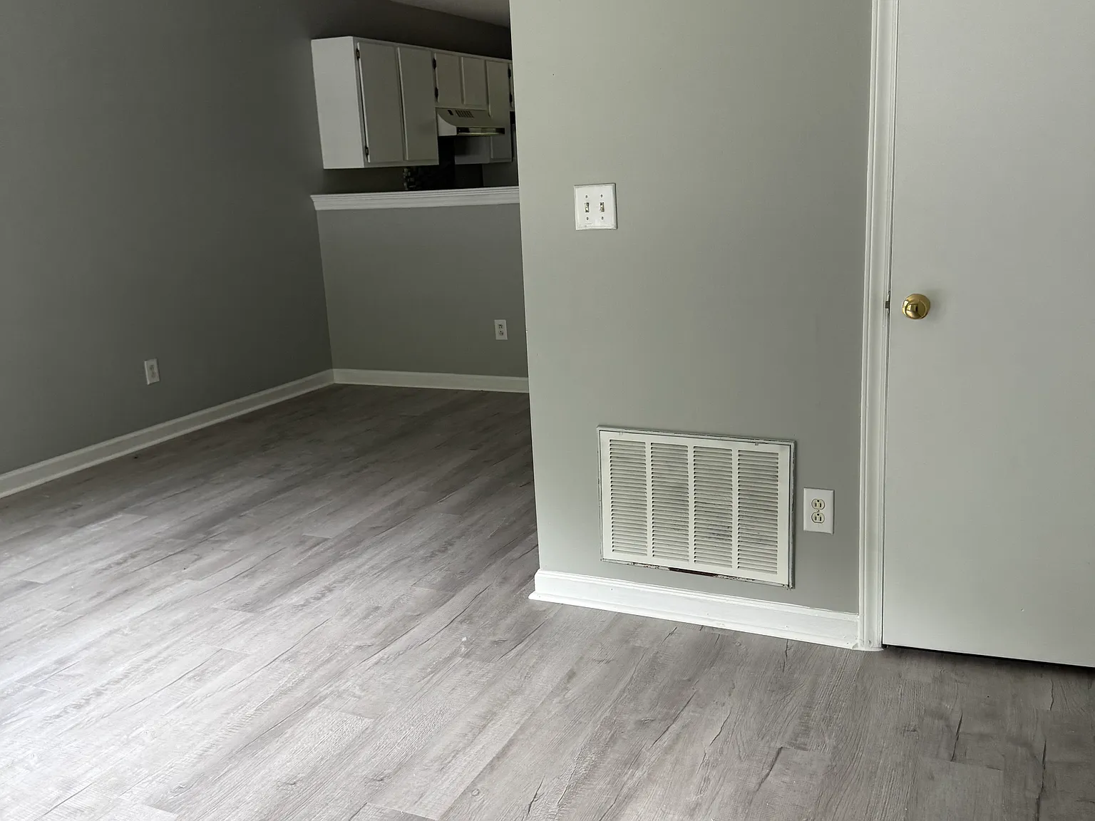2 bed, 951 sqft, $1,450 — Photo 3