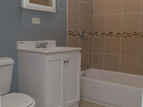 4th image of 6333 S Langley Ave #1