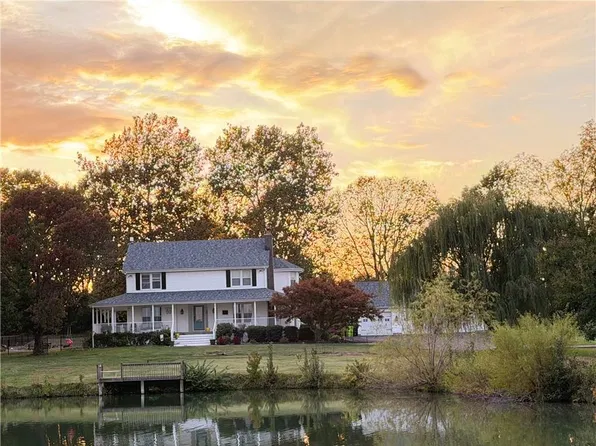 8009 E 155th St, Belton, MO 64012