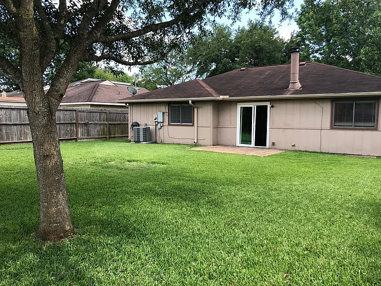2927 Helmsley Dr — Photo 27