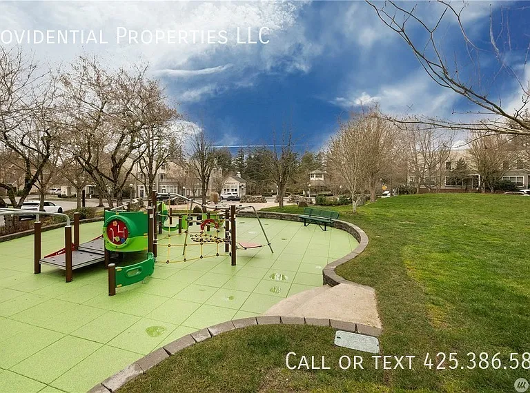 1947 NE Killian Ln #1 — Photo 22