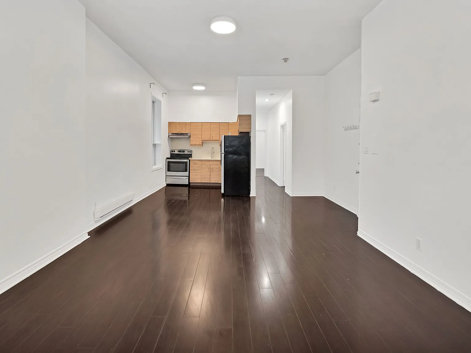 3 Spencer Avenue — Photo 3