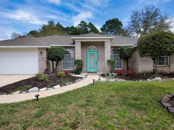 2706 Riverside Landing Dr, Navarre, FL 32566