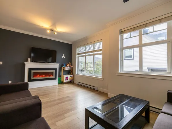 6350 142nd St #7, Surrey, BC V3X 1B8