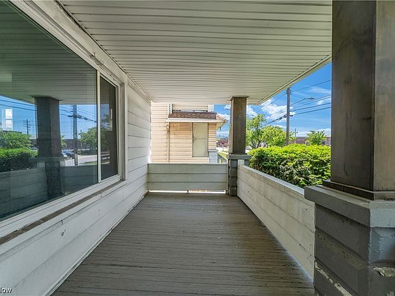 3rd image of 4065 E 42nd St