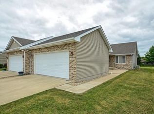 1130 Cornell Dr, Bourbonnais, IL 60914