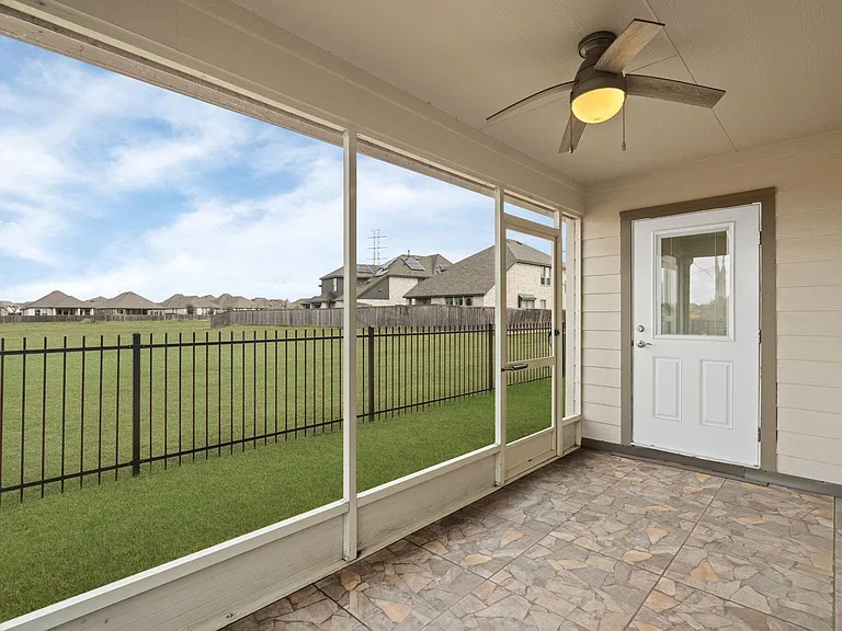 2811 Cone Flower Dr — Photo 33