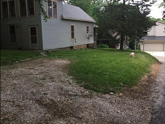 2nd image of 1909 W 48th St