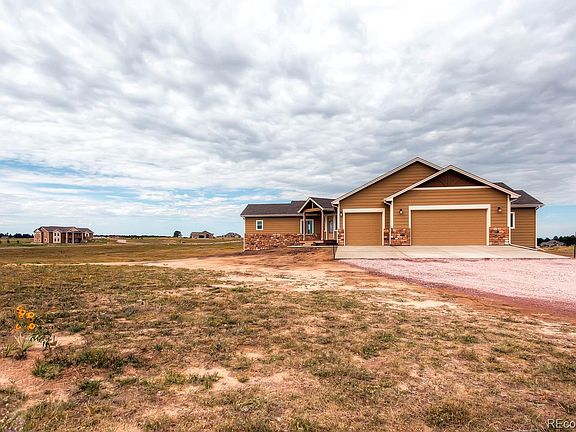 2nd image of 37630 Bobcat Cir