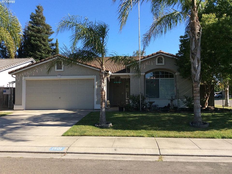 1st image of 1501 Adriana Way