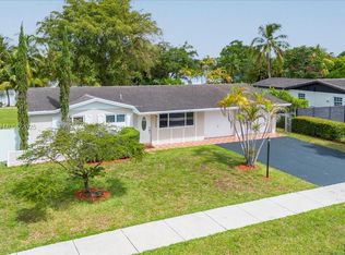 7700 SW 137th Ct, Miami, FL 33183