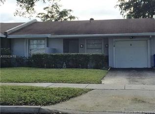 310 Lakewood Cir E APT B, Pompano Beach, FL 33063