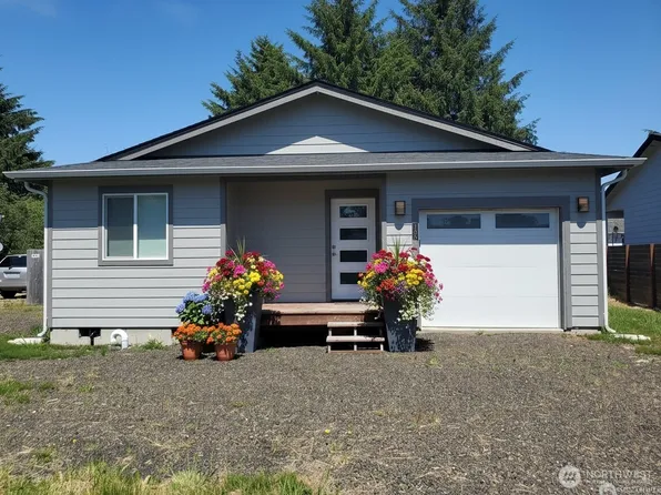 168 N Narwhal Loop NW, Ocean Shores, WA 98569