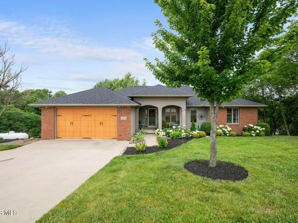 19588 W River Rd, Bowling Green, OH 43402