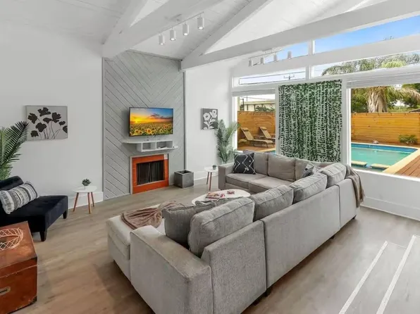 3070 NE 13th Avenue, Oakland Park, FL 33334