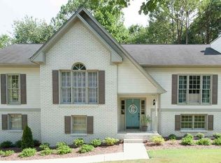 123 Indian Creek Dr, Pelham, AL 35124