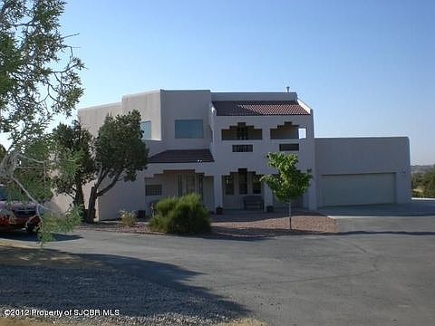 This beautiful 3000 square foot home
