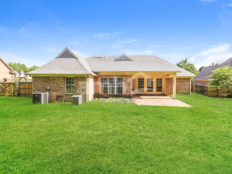 8500 Wolf Trace Ln — Photo 15