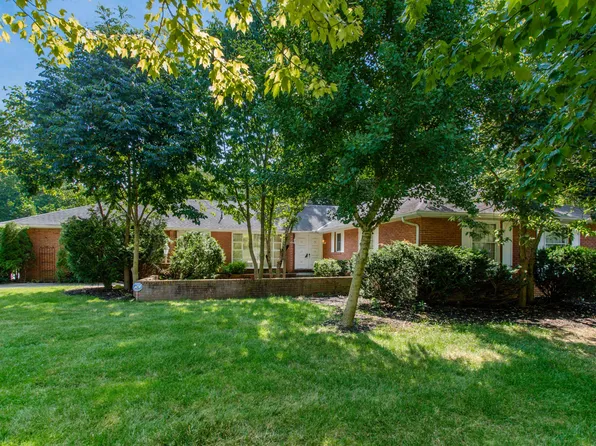 4260 Oxford Dr, Columbus, OH 43220