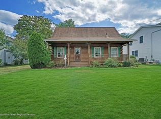 907 Ocean Rd, Spring Lake, NJ 07762