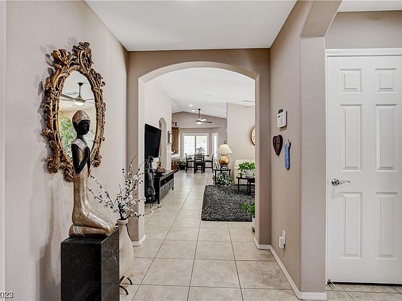 5th image of 3808 Citrus Heights Ave