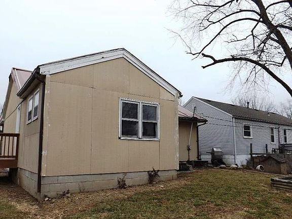 2nd image of 4921 Freeman Ave