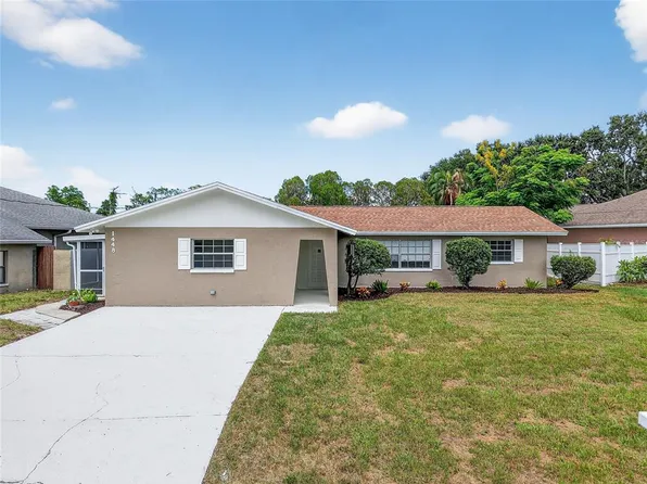 1448 Lakeview Dr, Tarpon Springs, FL 34689