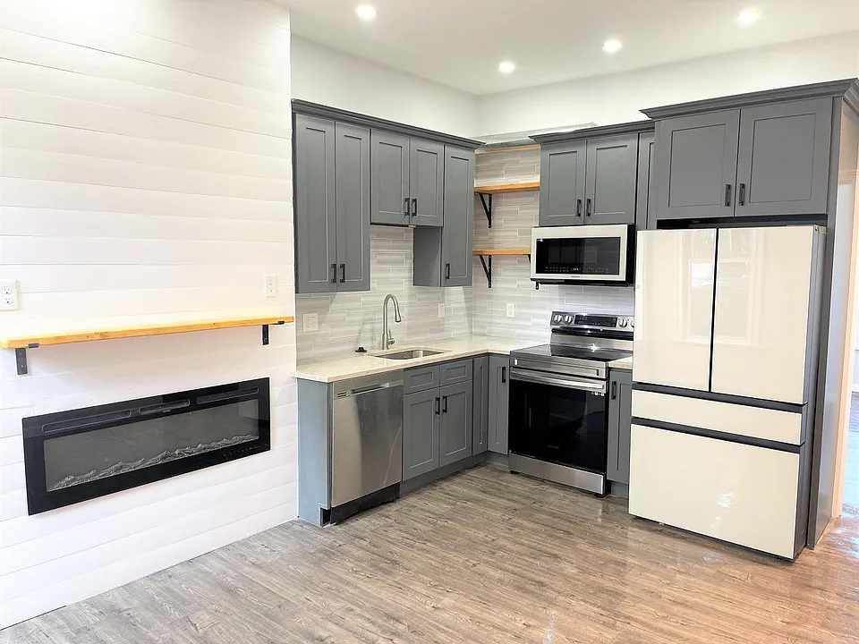 87 Blue Hill Ave #1
