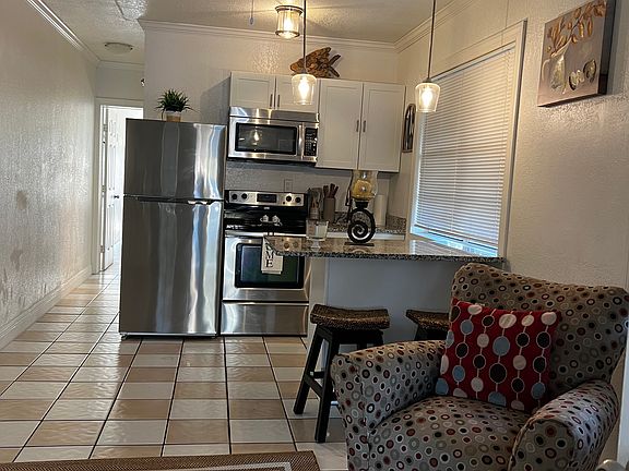 3rd image of 506 N Matanzas Ave #A
