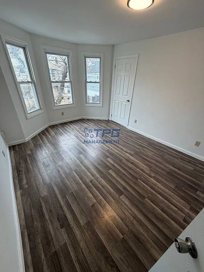 Building Photo - 792 S 15th St #2