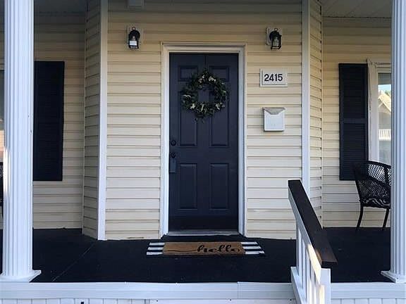 3rd image of 2415 Jules St