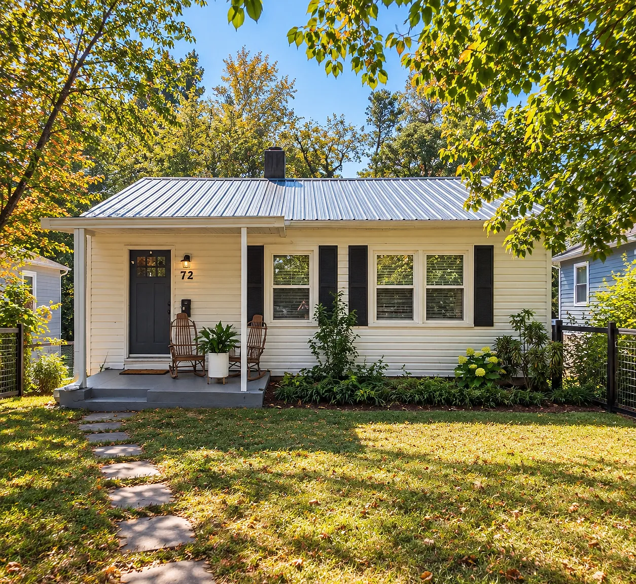 72 Murdock Ave — Photo 1