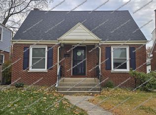 8134 Meadow Ln, Munster, IN 46321