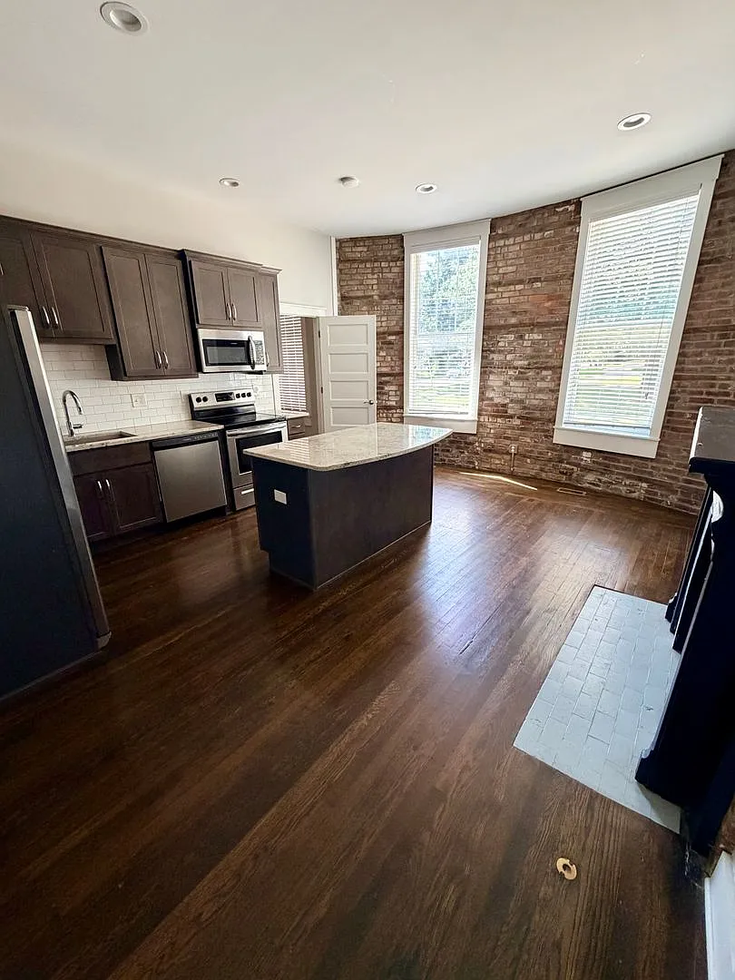 Beautiful 3 bed 1 bath apartment for rent! — Photo 3