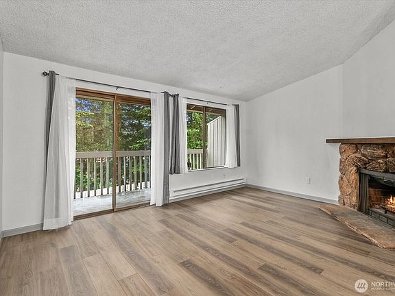 4th image of 3435 Auburn Way S #60