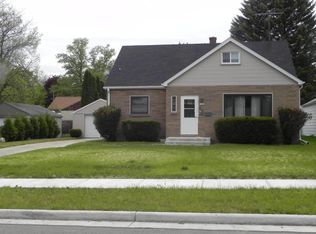 1121 7th Ave, Grafton, WI 53024